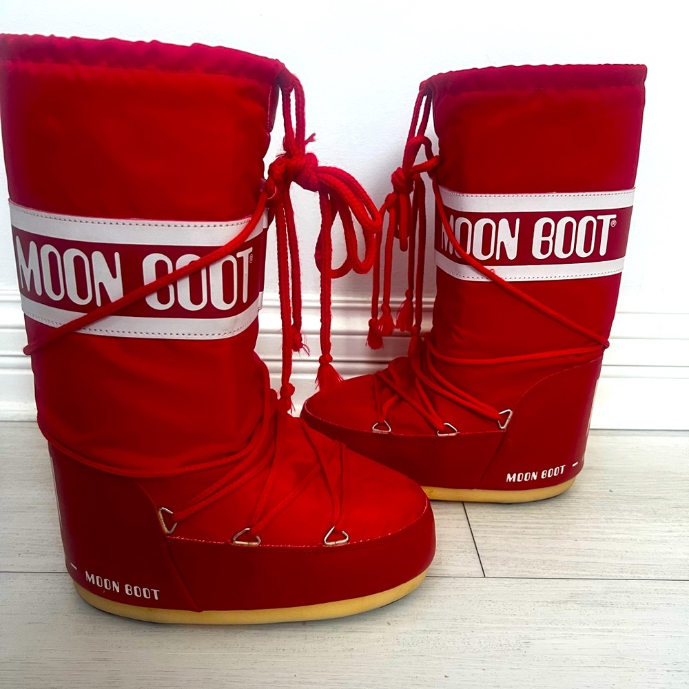 Red Moon Boot Snow Boots